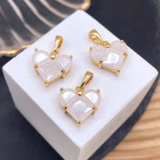 14х14 мм, Подвеска сердце белый циркон с эффектом снежного кварца, цвет золото 