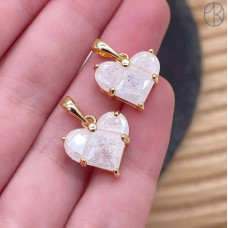 14х14 мм, Подвеска сердце белый циркон с эффектом снежного кварца, цвет золото 
