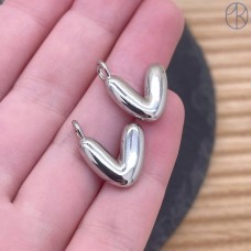 18 мм, Цвет серебро, Буква объемная V