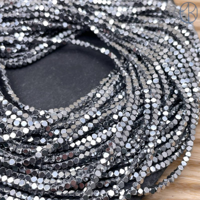 2 мм, Гематин имитация куб огранка темное серебро