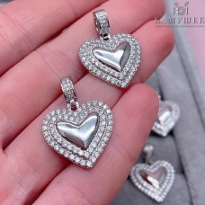 20*20 мм Цвет серебро, Подвеска сердце цирконы с бейлом