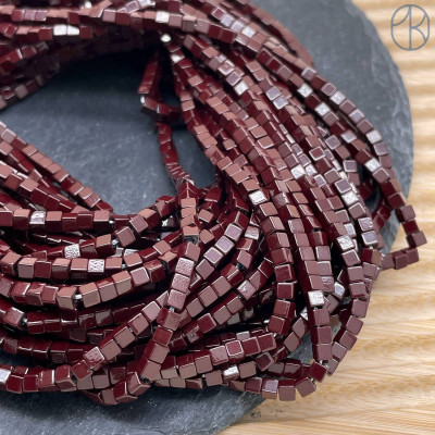 3 мм Гематин куб, цвет темное темно-бордовый имитация