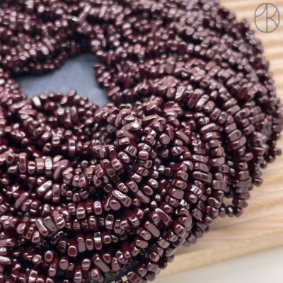 4-6 мм Гематин сколы шлифованные, цвет темно-бордовый имитация