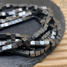 4 мм Гематин имитация куб пористый 