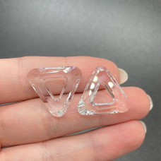 4737 Cosmic Triangle 20mm Crystal