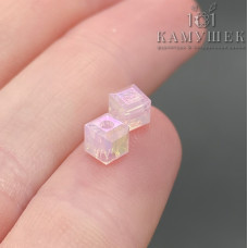 5601 Cube Bead 4 мм Rose Water Opal Shimmer B