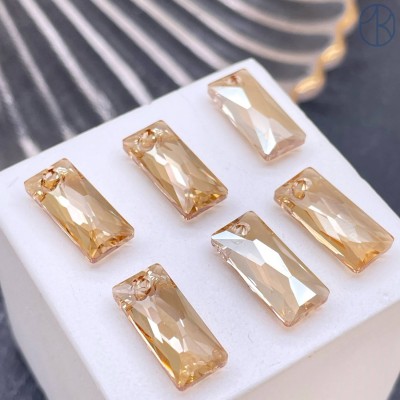 6465 Queen Baguette 13,5x6 mm Crystal Golden Shadow