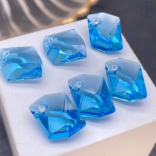 6656 Galactic 14 mm Crystal Aquamarine 6656 Galactic 14 mm Crystal Aquamarine