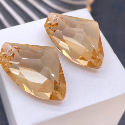 6656 Galactic 26 mm Crystal Golden Shadow
