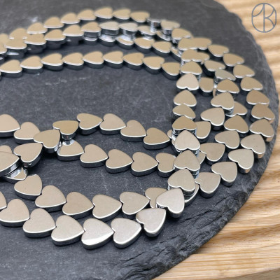 8 мм Гематин, цвет темное серебро, сердце плоское имитация 