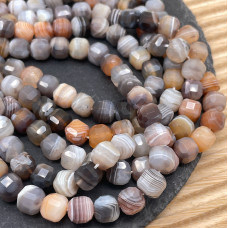 Агат Ботсвана куб огранка 9 мм