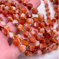 Агат оранжевый крученая огранка 8 мм