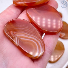 Агат оранжевый овал 45х28 мм штучно