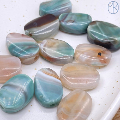 Агат серо-зеленый овал 20х14 мм штучно