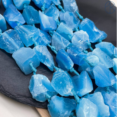 Аквакварц куски темно-голубой ~ 18-30 мм