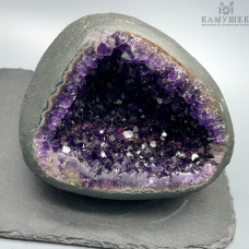 Аметист жеода