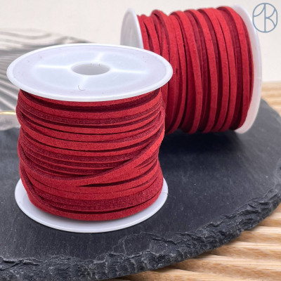 Бархатный (замшевый) шнур темно-красный 2,5х1,5 мм