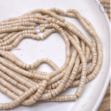 Белая речная яшма трубочки 4х2 мм Белая речная яшма трубочки 4х2 мм