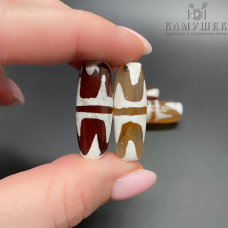 Бусина Дзи 2-й тигриный клык коричнево-белый бочонок 30х11 мм