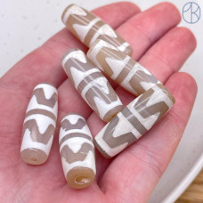 Бусина Дзи 2-й тигриный клык серо-белый бочонок 30*11мм