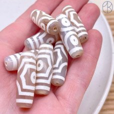 Бусина Дзи 3 глаза серо-белый бочонок №1 30х11 мм