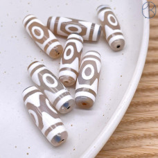 Бусина Дзи 3 глаза серо-белый бочонок 30х11 мм