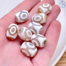 Бусина Дзи 3 глаза серо-белый бочонок уп. 5шт 16х12 мм