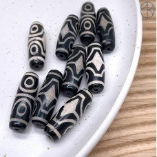 Бусина Дзи 4 глаза черно-белый бочонок 30х11 мм