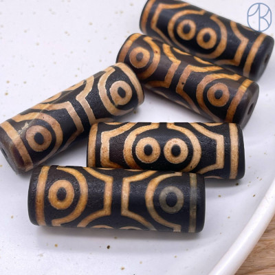 Бусина Дзи 8 глаз коричнево-белый бочонок 40х14 мм