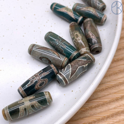 Бусина Дзи Большой человек серо-зеленый бочонок 30х11 мм