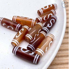 Бусина Дзи Денежный крючок коричнево-белый бочонок 30х11 мм