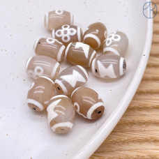 Бусина Дзи Гаруда и Молния серо-белый бочонок уп. 5шт 16х12 мм