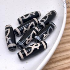 Бусина Дзи Кубера черно-белый бочонок 30х11 мм