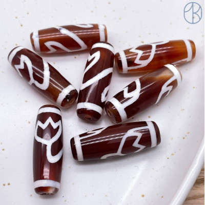 Бусина Дзи Лотос коричнево-белый бочонок 30х11 мм