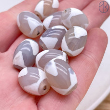 Бусина Дзи Тигриный клык бело-серый бочонок уп.5 шт 15х12 мм