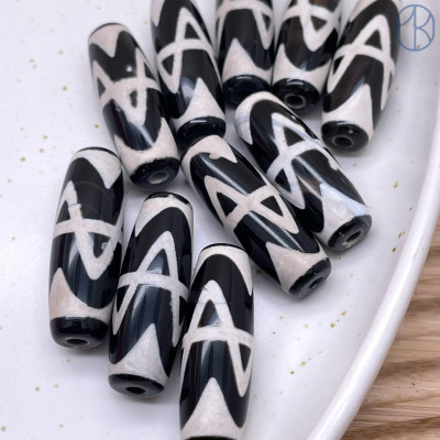 Бусина Дзи Волна черно-белый бочонок №1 30х10 мм