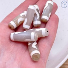Бусина Дзи Золотой Ключ серо-белый бочонок 30х11 мм