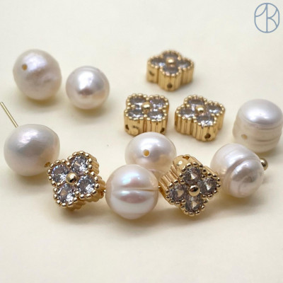 Бусина клевер цирконы. цвет золото 8 мм