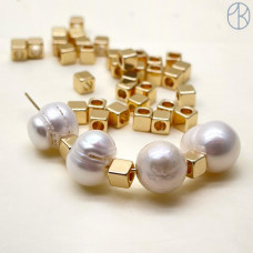 Бусина куб, цвет золото 3 мм