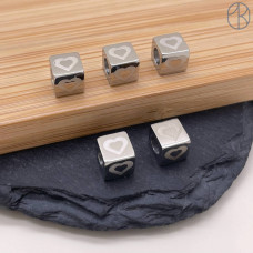 Бусина куб сердце сталь 7 мм, цвет серебро 