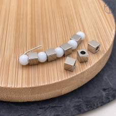 Бусина куб сталь 4 мм, цвет серебро Бусина куб сталь 4 мм, цвет серебро