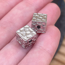 Бусина куб узор, цвет серебро 8 мм 