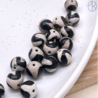 Бусина Лошадь черно-белый шар уп. 5шт 10 мм