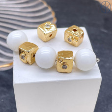 Бусина прямоугольник циркон, цвет золото 8х7 мм 