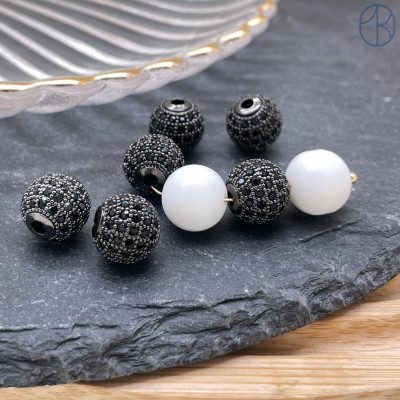Бусина шар с черными цирконами, цвет черный 10 мм