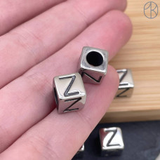 Бусина сталь куб буква Z, цвет серебро 8 мм