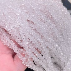 Чешское стекло №01 4 мм треугольник