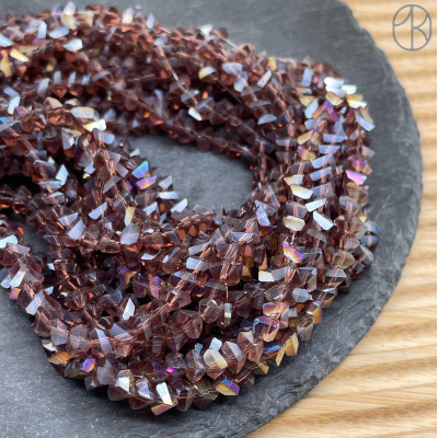 Чешское стекло №165 6,5 мм треугольник Чешское стекло №165 6,5 мм треугольник