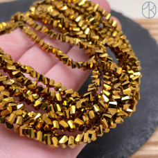 Чешское стекло №172 4,5 мм треугольник