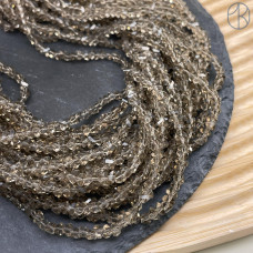 Чешское стекло №175 4,5 мм треугольник